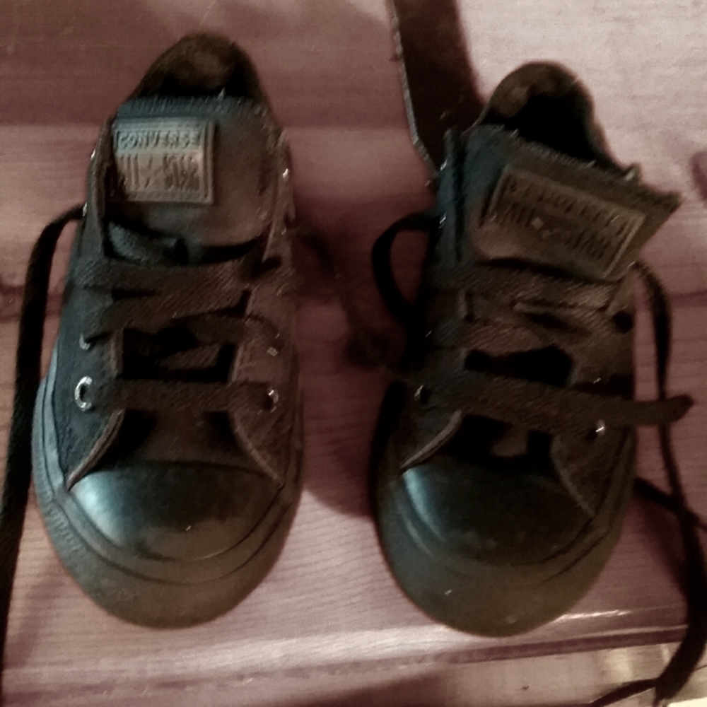 Kids converse